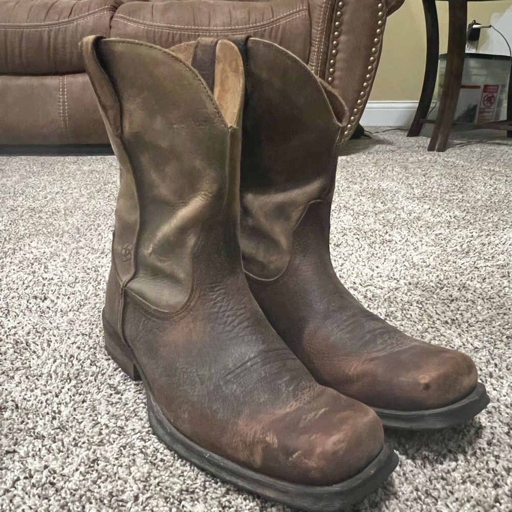 Ariat Men's Distressed Brown Western Boots